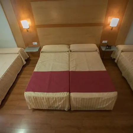Reconquista Hotel