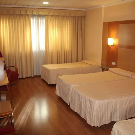 Hotel Reconquista
