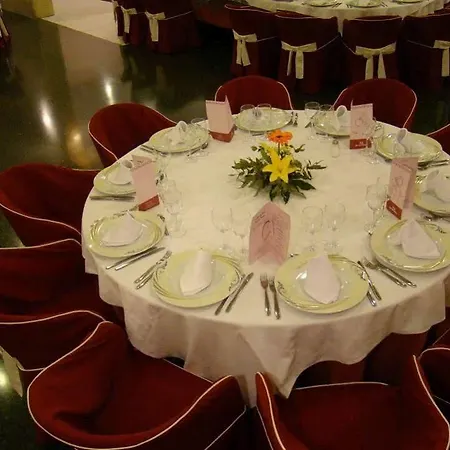 Hotel Reconquista