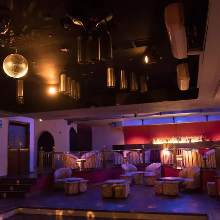 Hotel Reconquista 3*
